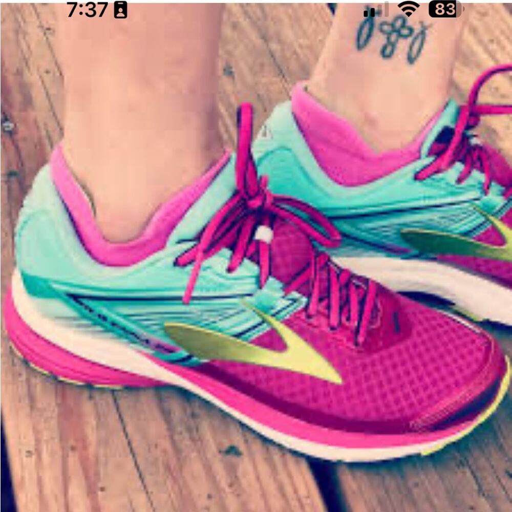 Brooks Ravenna Colorful Running Shoes